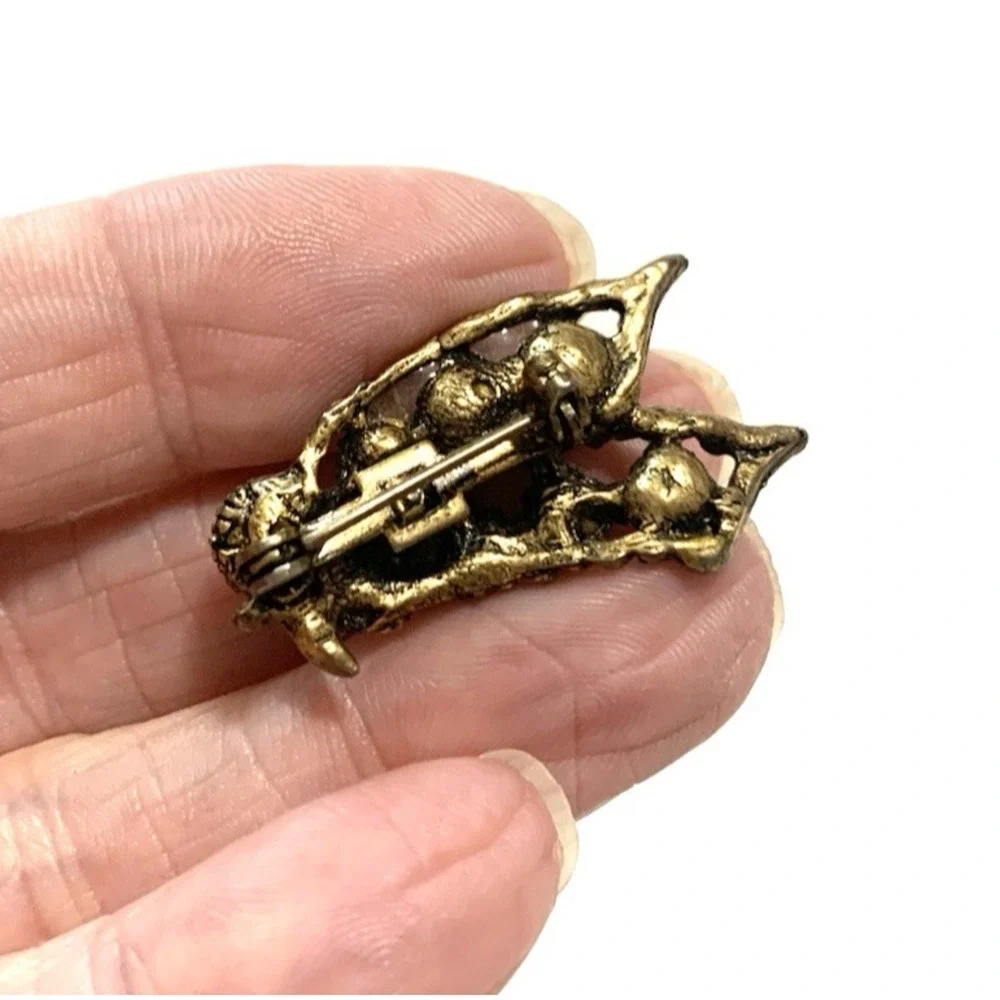 Vintage Clear Rhinestone Small Antiqued Gold Tone Brooch Lingerie Pin Leaf